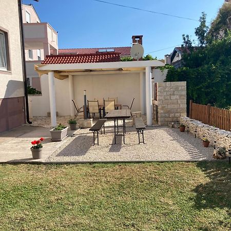 Apartment Bonaca Nin Luaran gambar