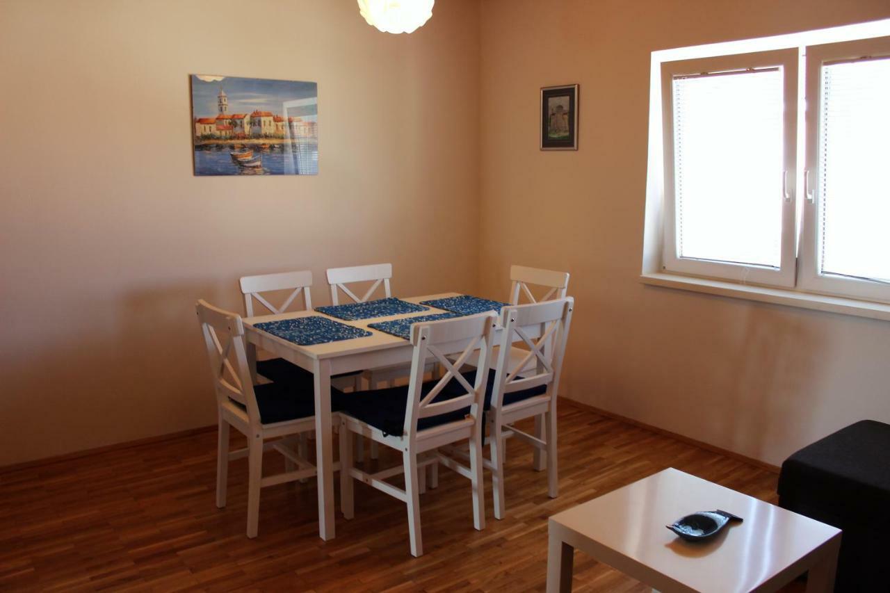 Apartment Bonaca Nin Luaran gambar